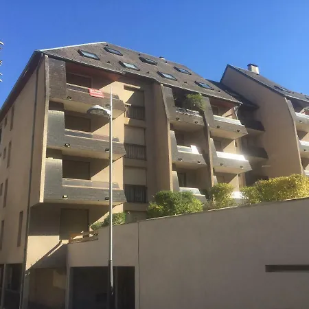 3p Luchon Cures & Soda *