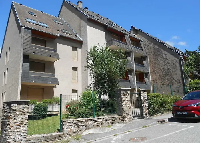 3p Luchon Cures & Soda *