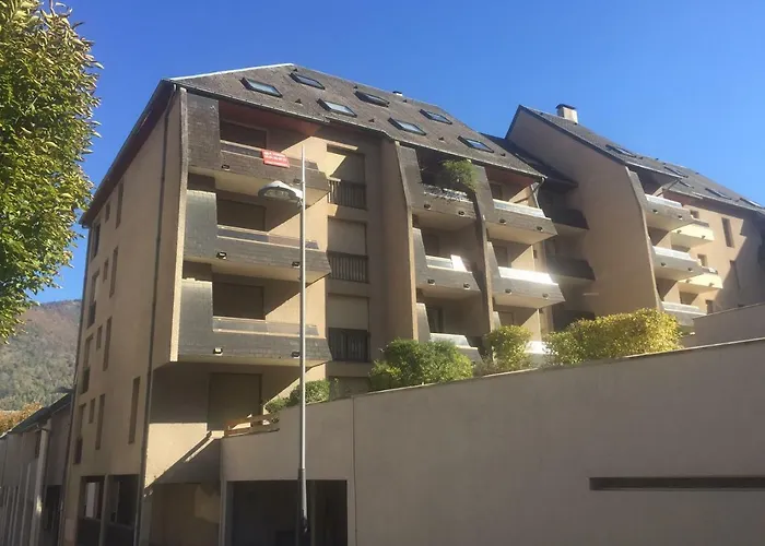 3p Luchon Cures & Soda *